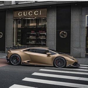 Meet your Posher, Sam